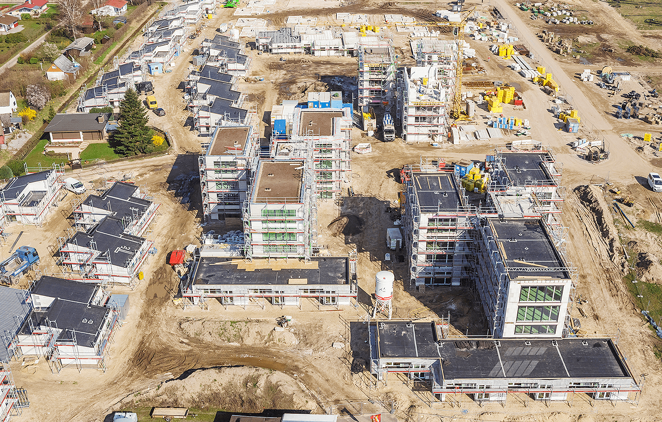 Luftaufnahme der Baustelle des Marissa Ferienparks am Dümmer See